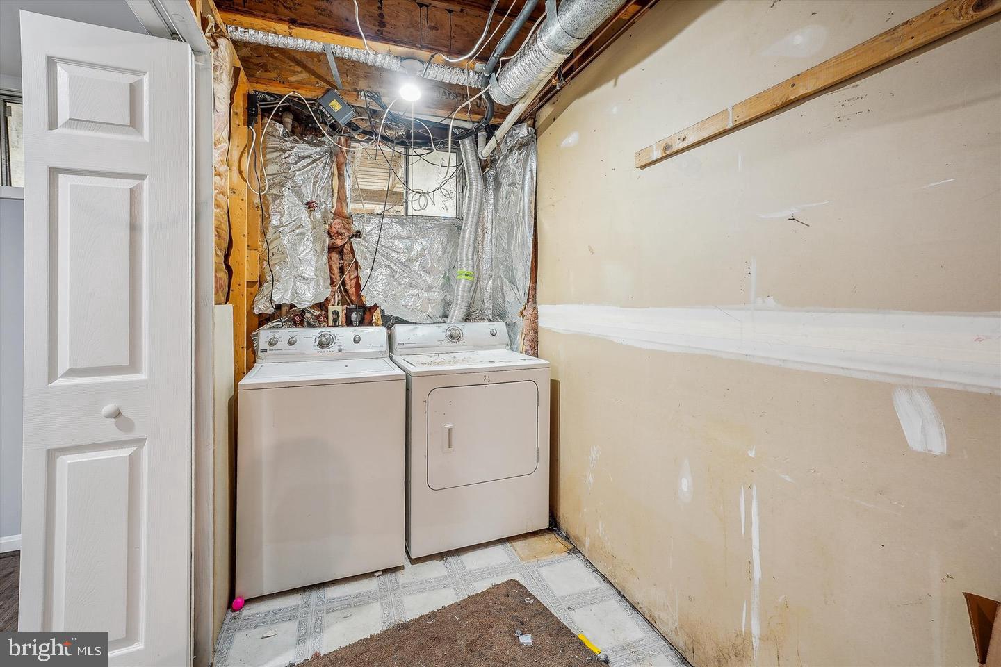 607 Twin Brook Ln Property Photo 17