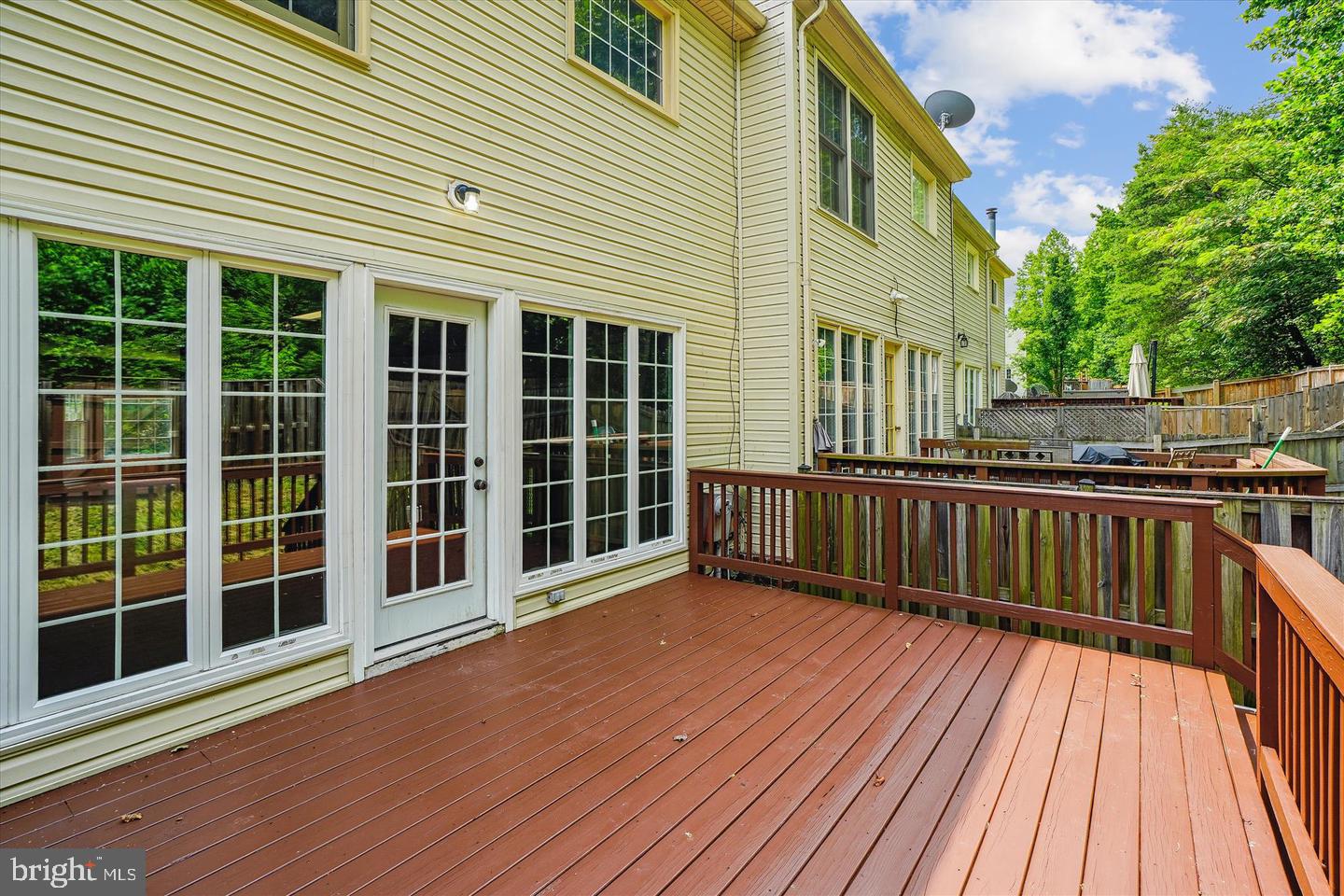 607 Twin Brook Ln Property Photo 18