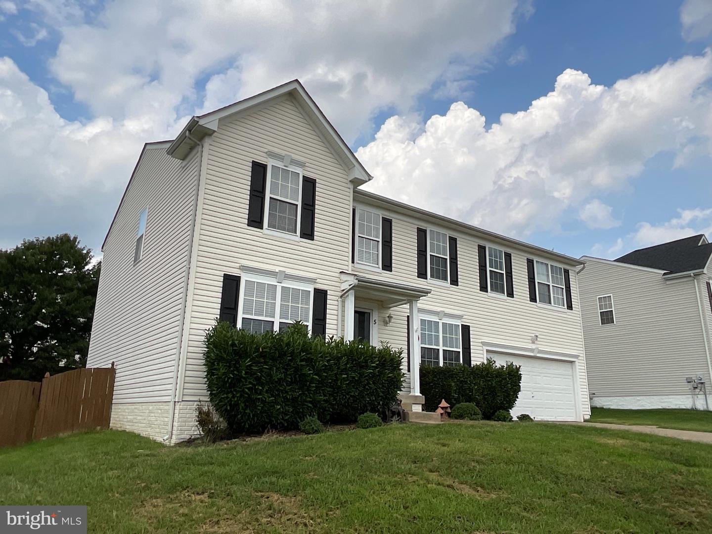 5 Shale Ct Property Photo 3