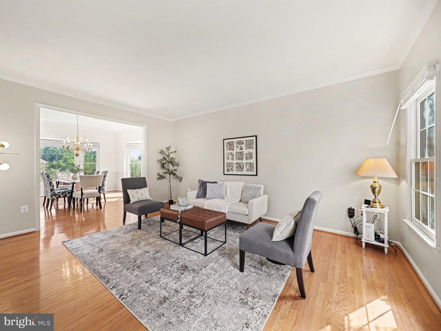 9 Thames Ct Property Photo 8
