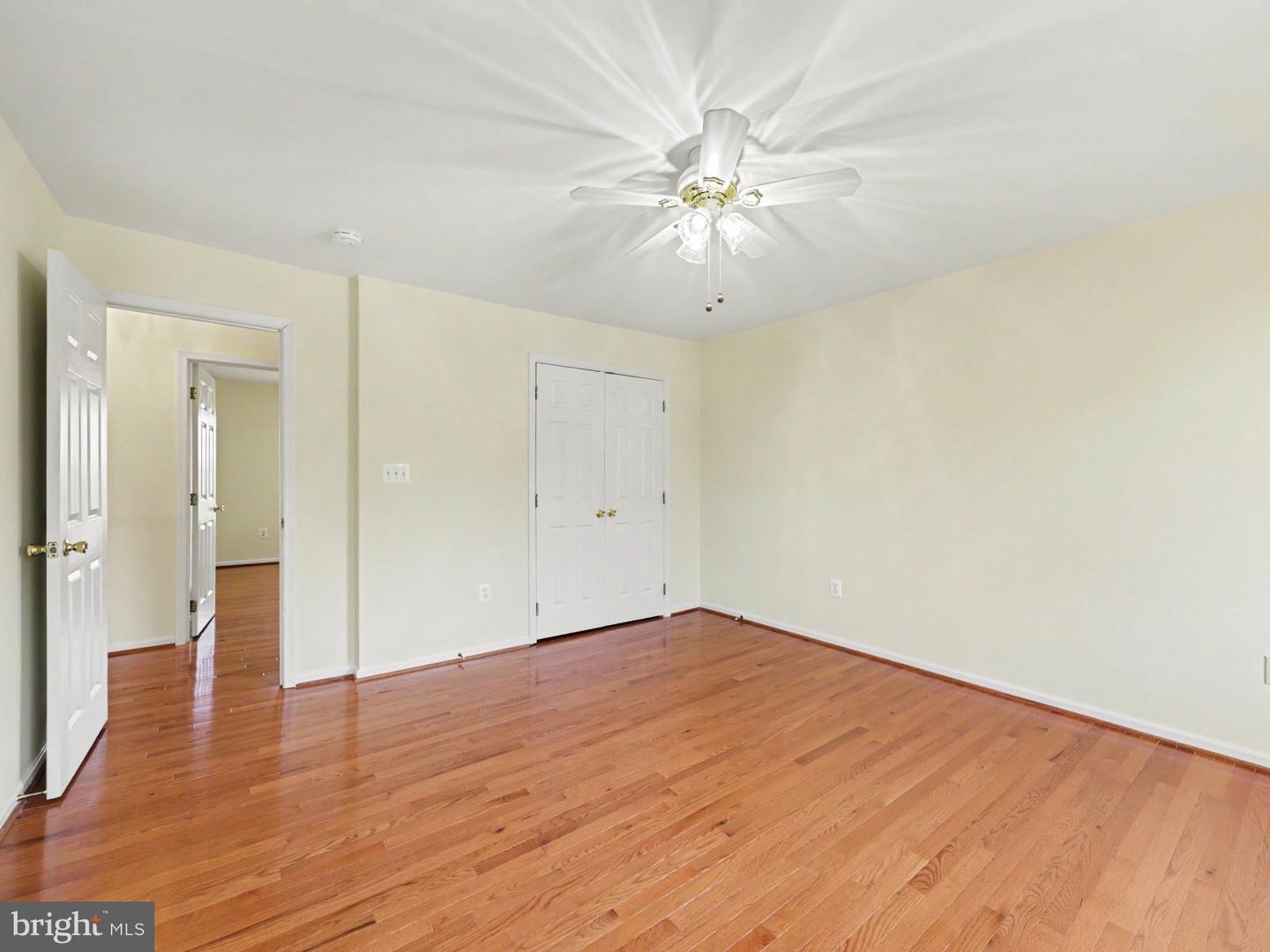 9 Thames Ct Property Photo 32