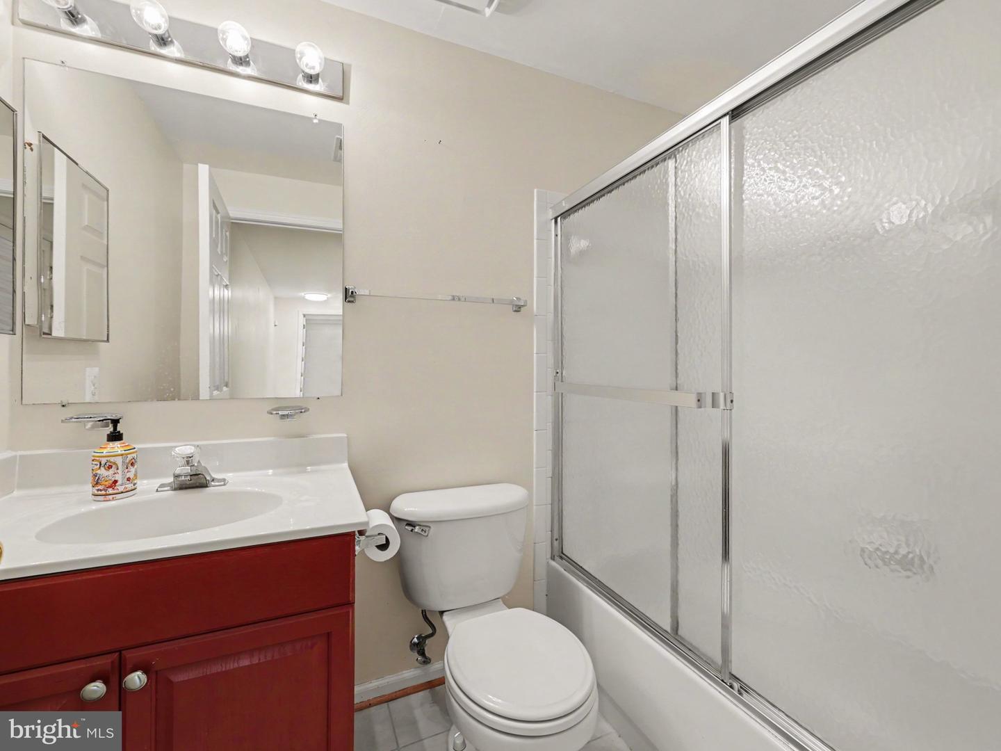 9 Thames Ct Property Photo 43