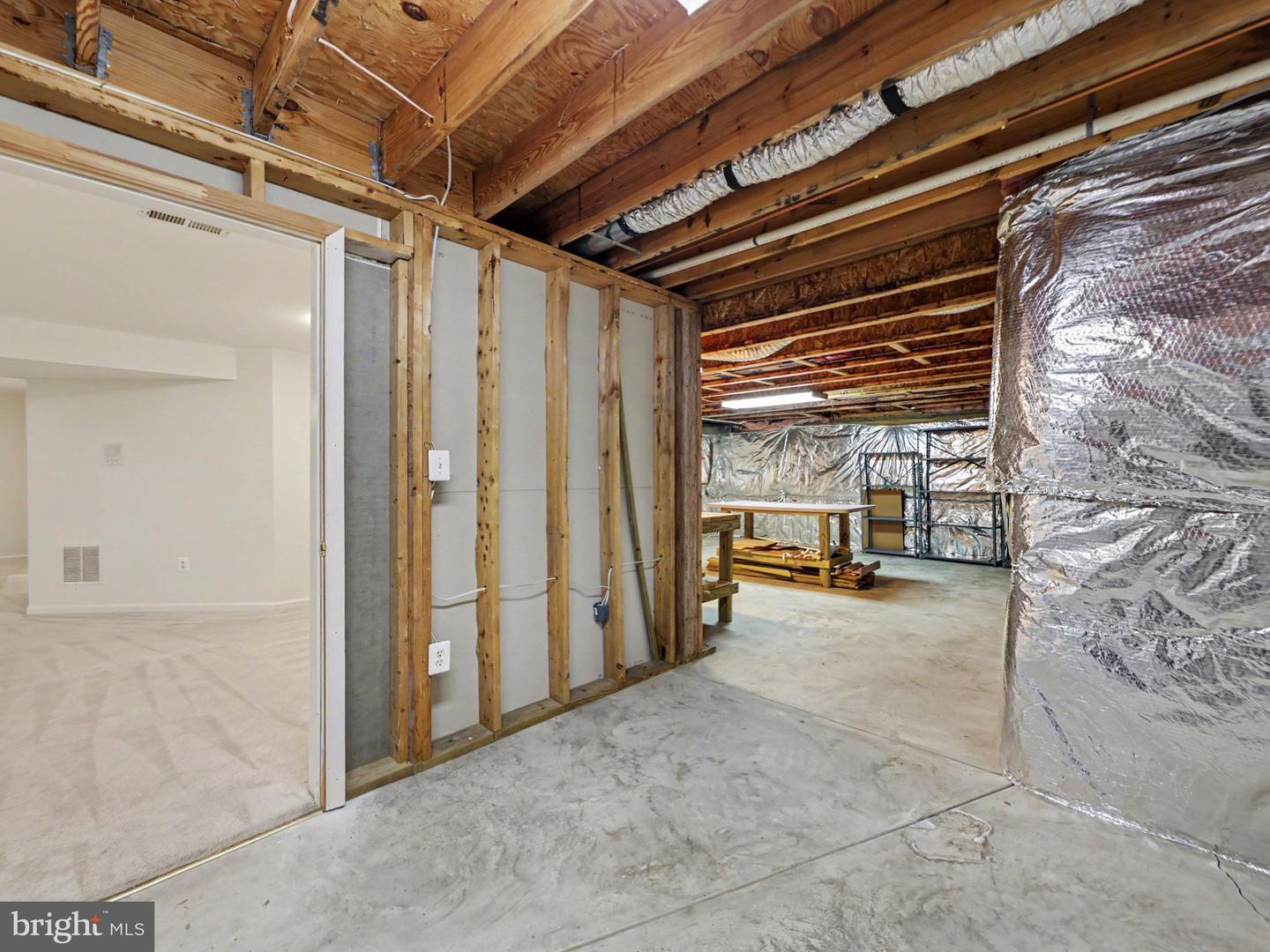 9 Thames Ct Property Photo 47
