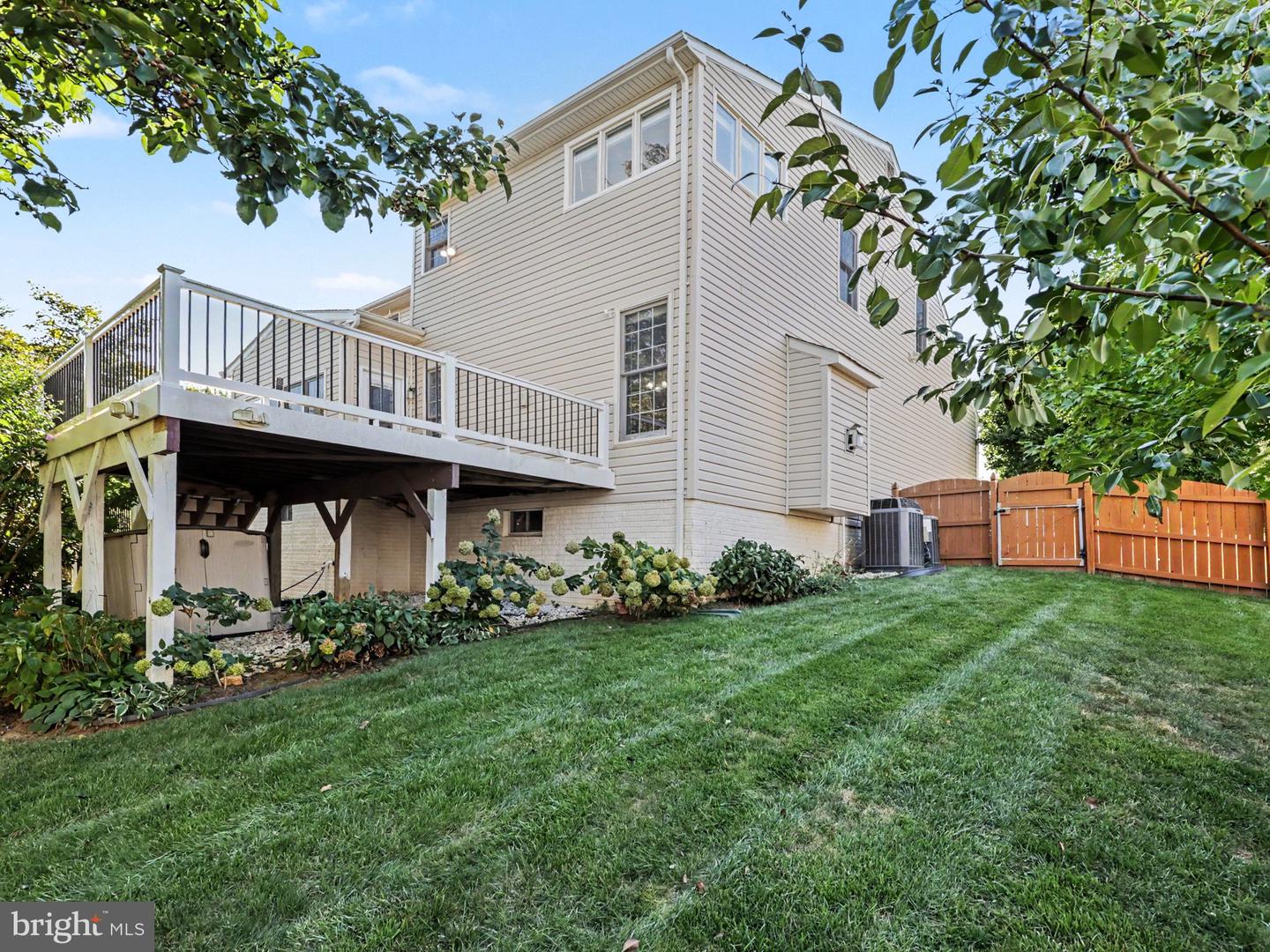 9 Thames Ct Property Photo 48