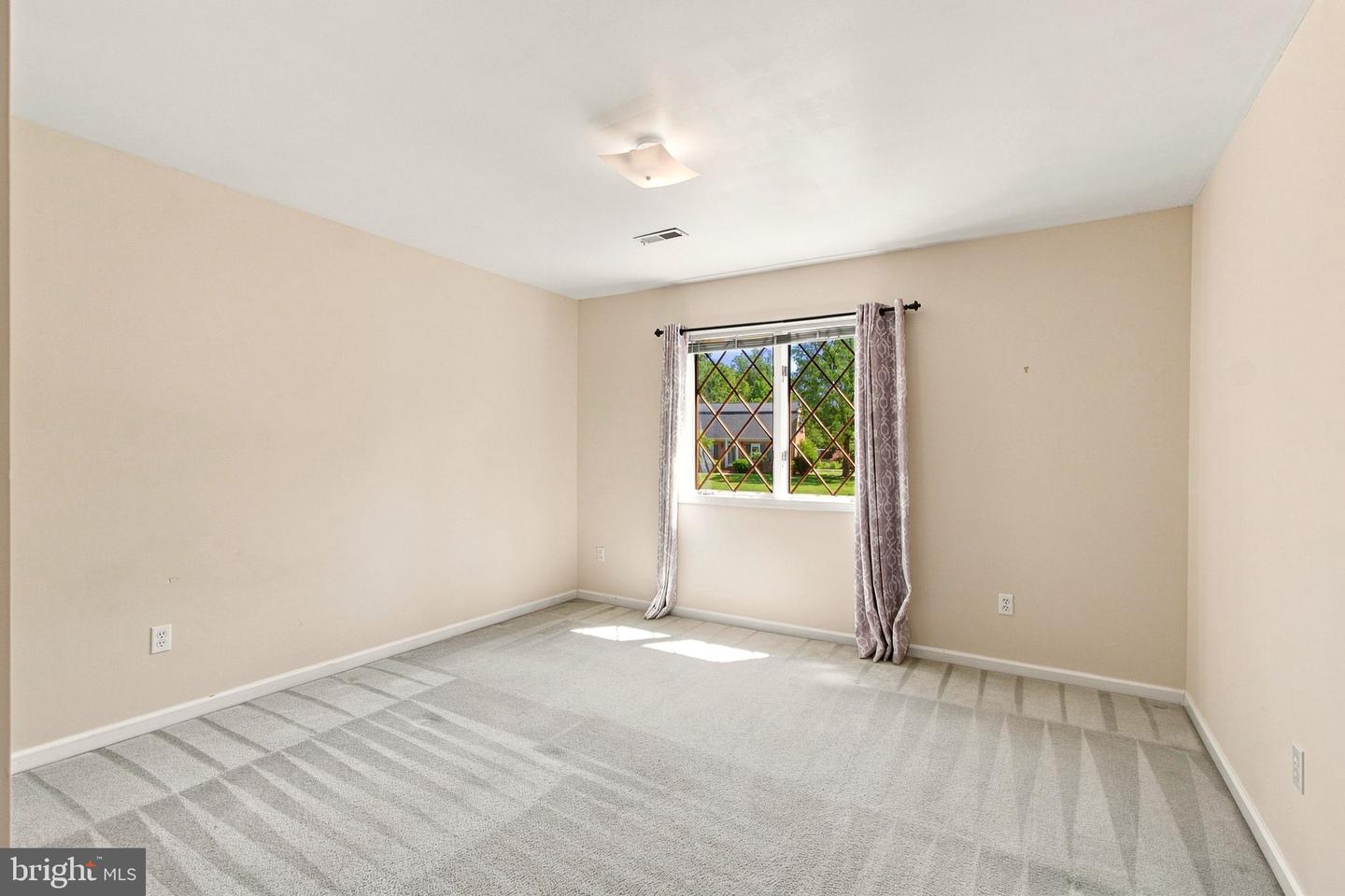 9 Derby Dr Property Photo 52