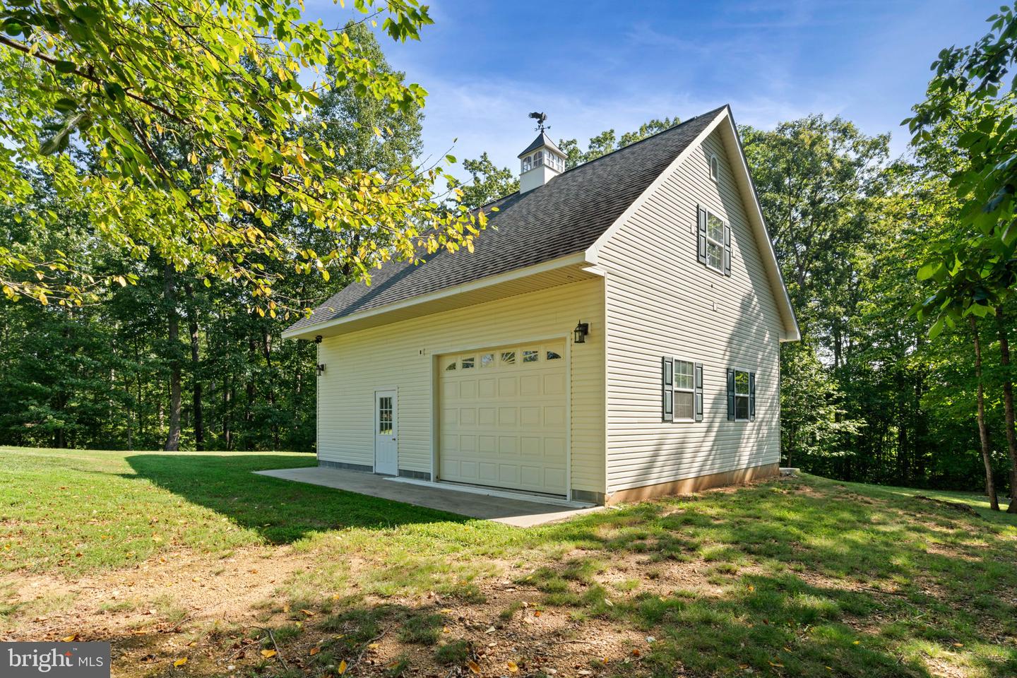 6 Arden Ln Property Photo 4