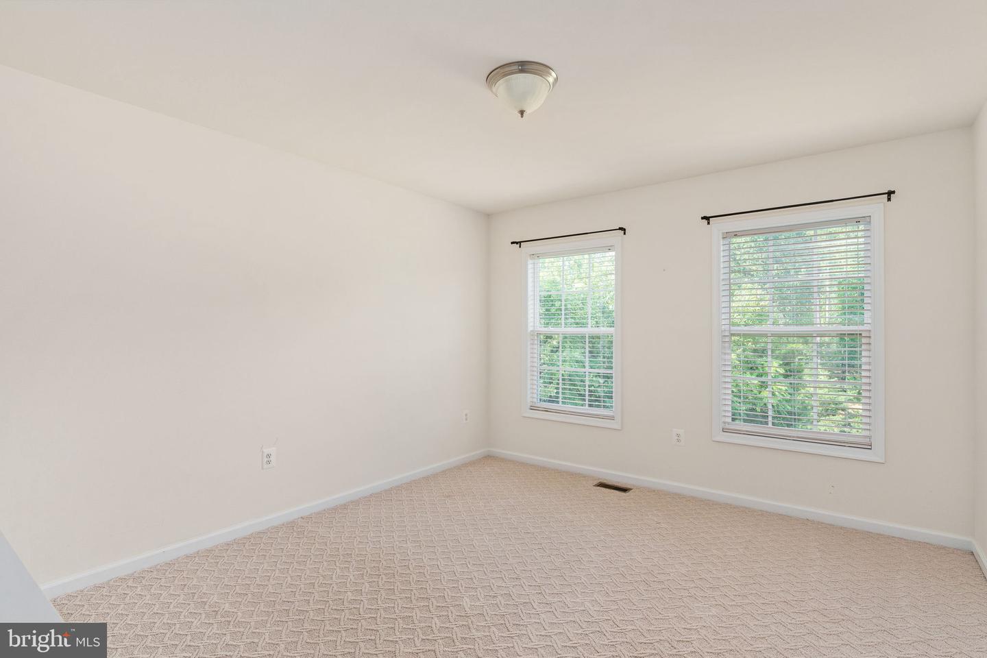 15 Burke Dr Property Photo 31