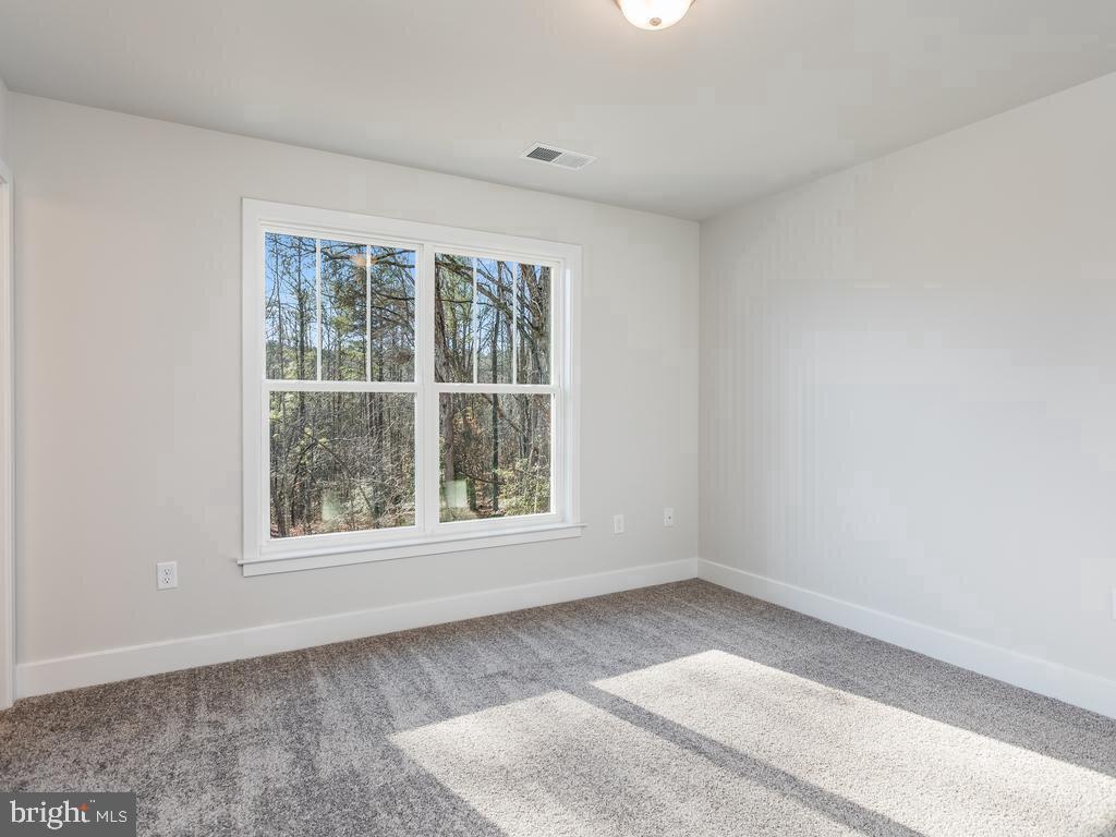 8 Tyler Ln Property Photo 37