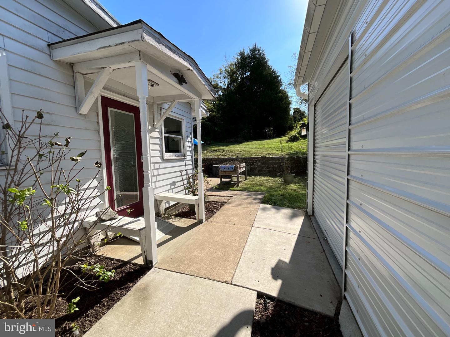 151 Andrew Chapel Rd Property Photo 6