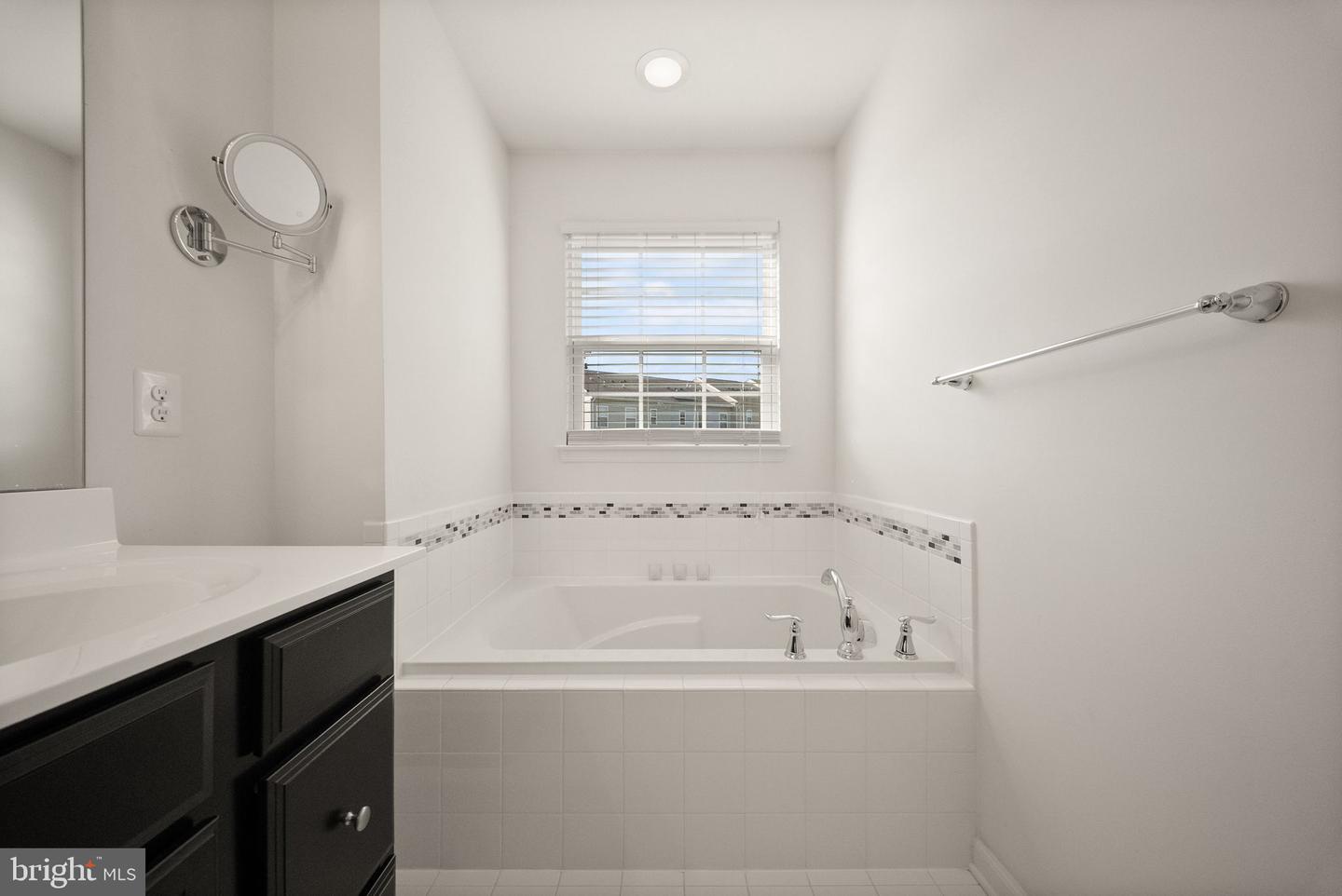 112 Landing Dr Property Photo 31