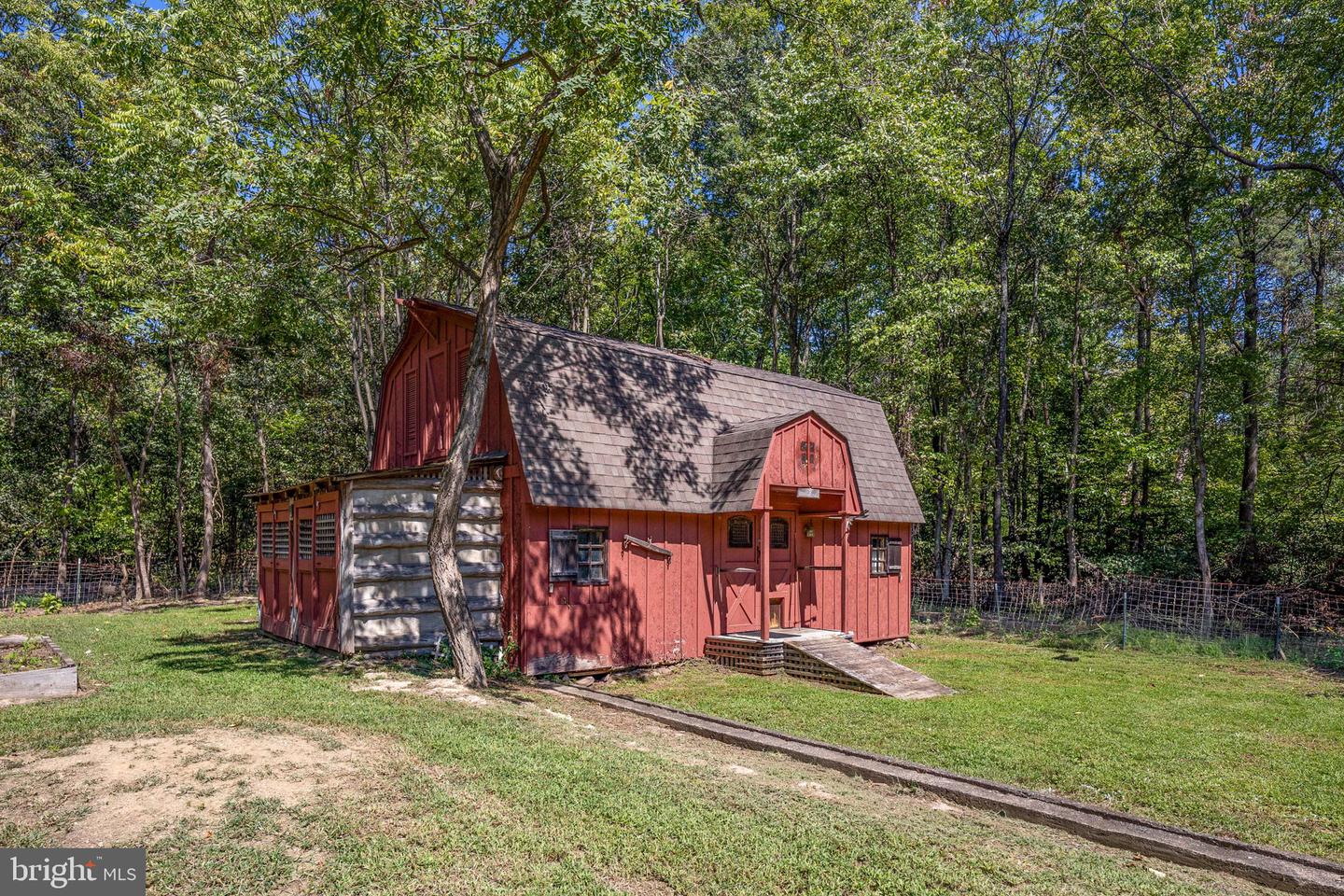 478 Truslow Rd Property Photo 6