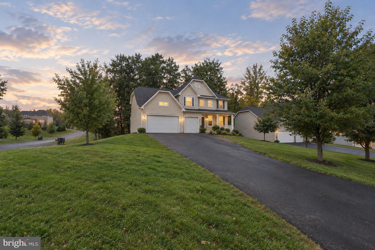 1 Knob Creek Ct Property Photo 1