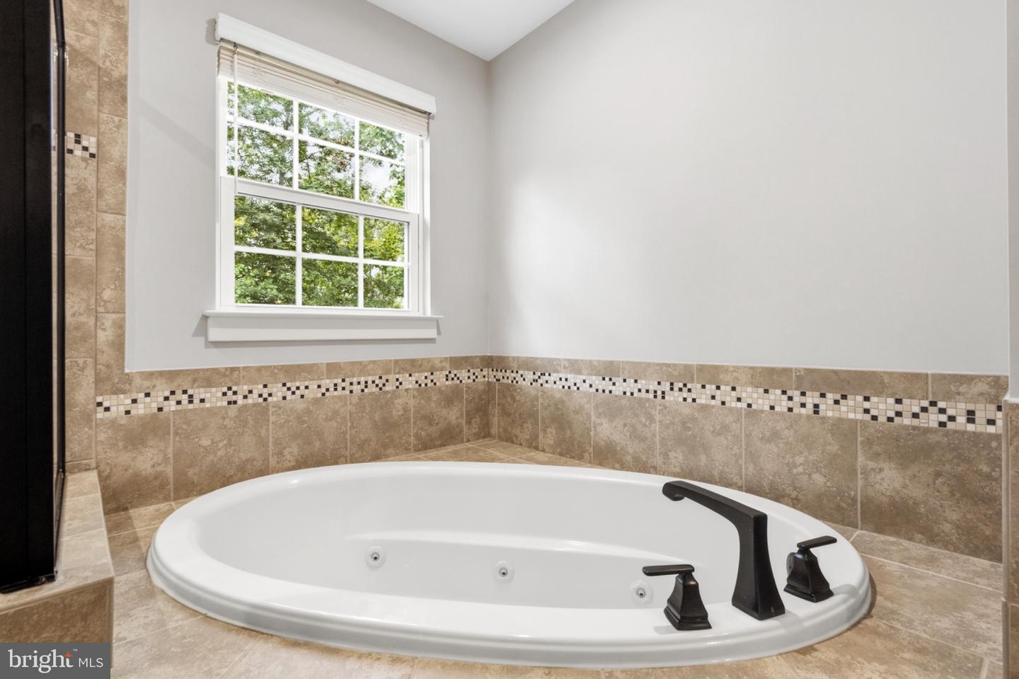 1 Knob Creek Ct Property Photo 14