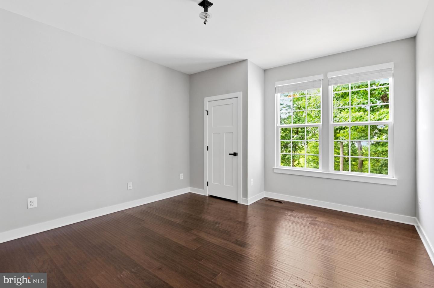 1 Knob Creek Ct Property Photo 18