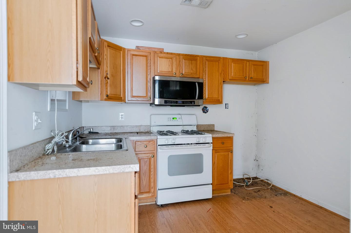 45 Stanley Loop Property Photo 41