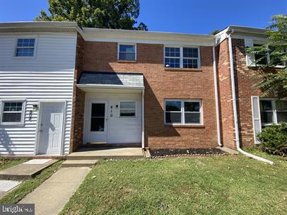 810 SLEDGEHAMMER DR Property Photo 1