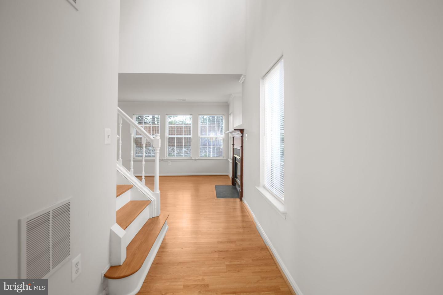2 Regency Dr Property Photo 6