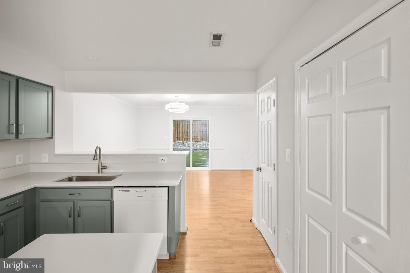 2 Regency Dr Property Photo 18