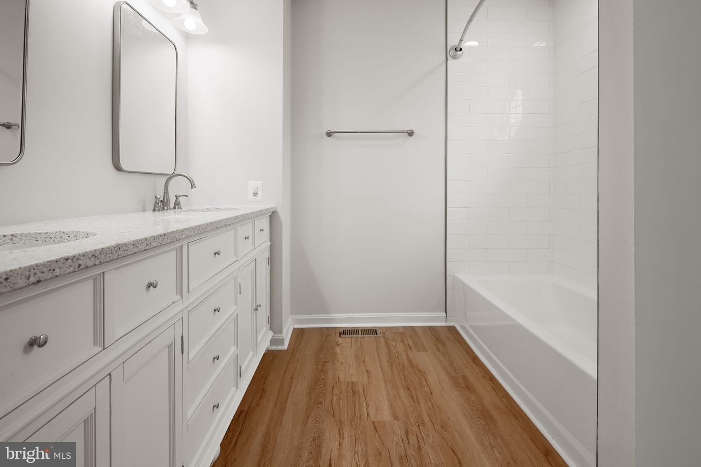 2 Regency Dr Property Photo 32