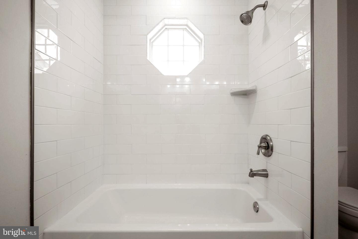 2 Regency Dr Property Photo 35