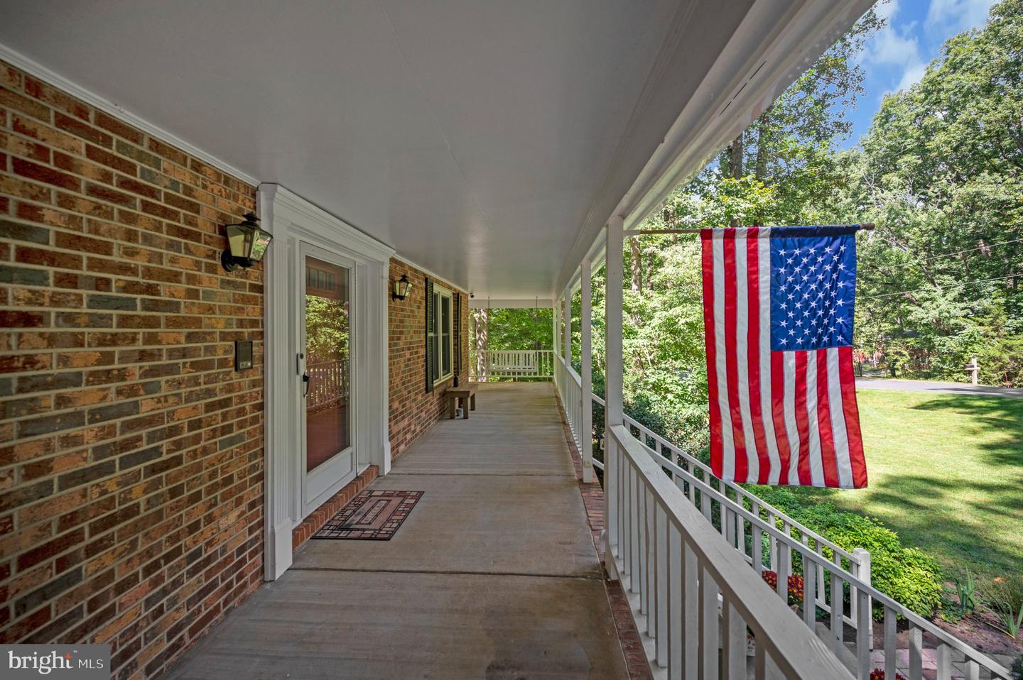 3 Franklin St Property Photo 8