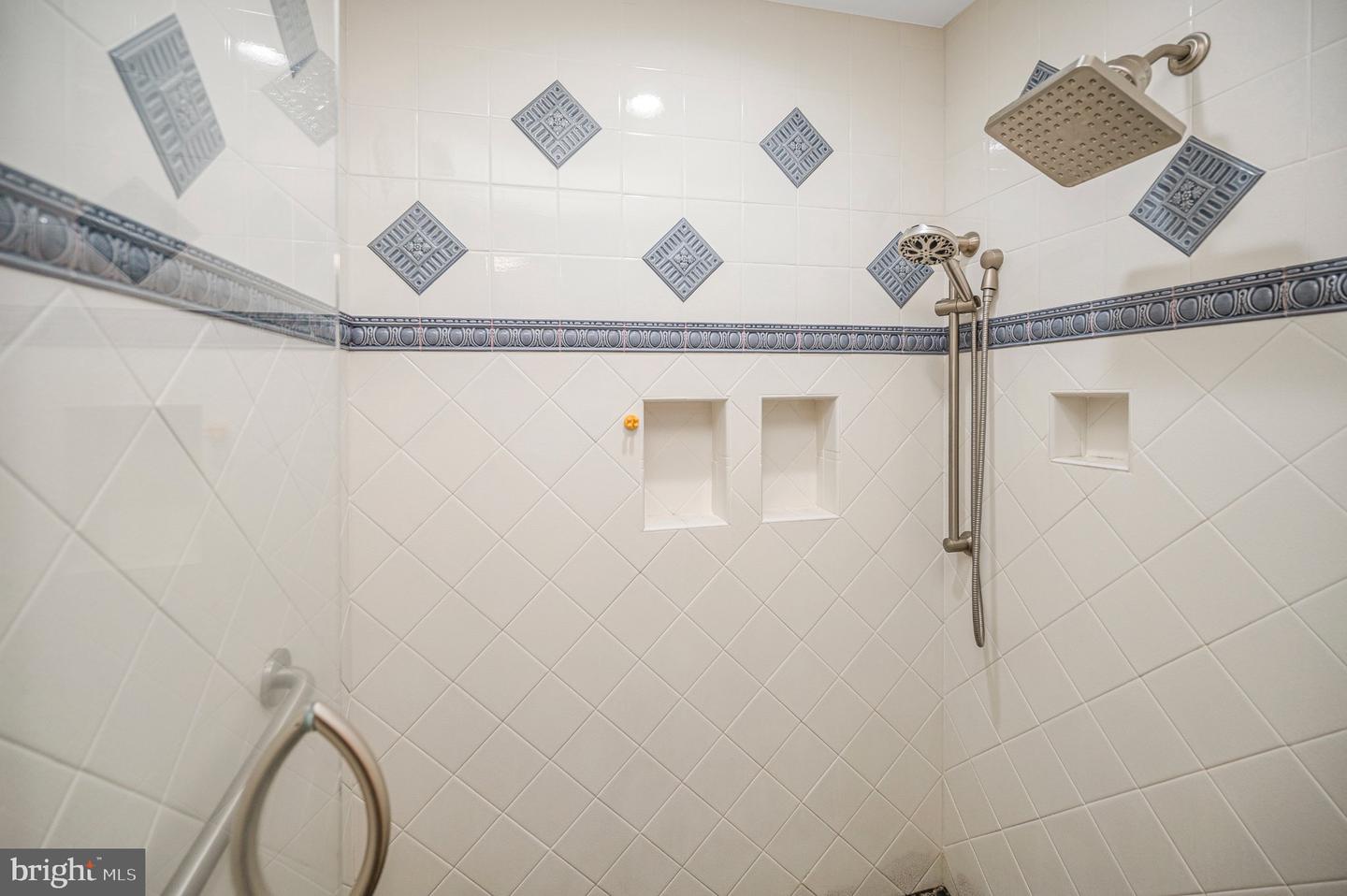 3 Franklin St Property Photo 34