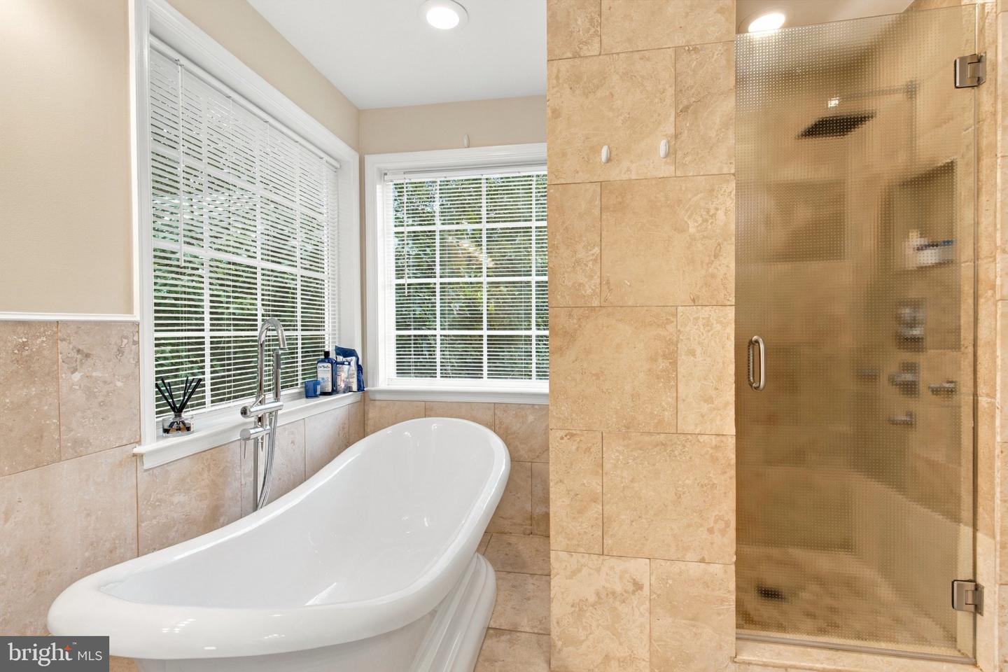 24 Pebble Pl Property Photo 25