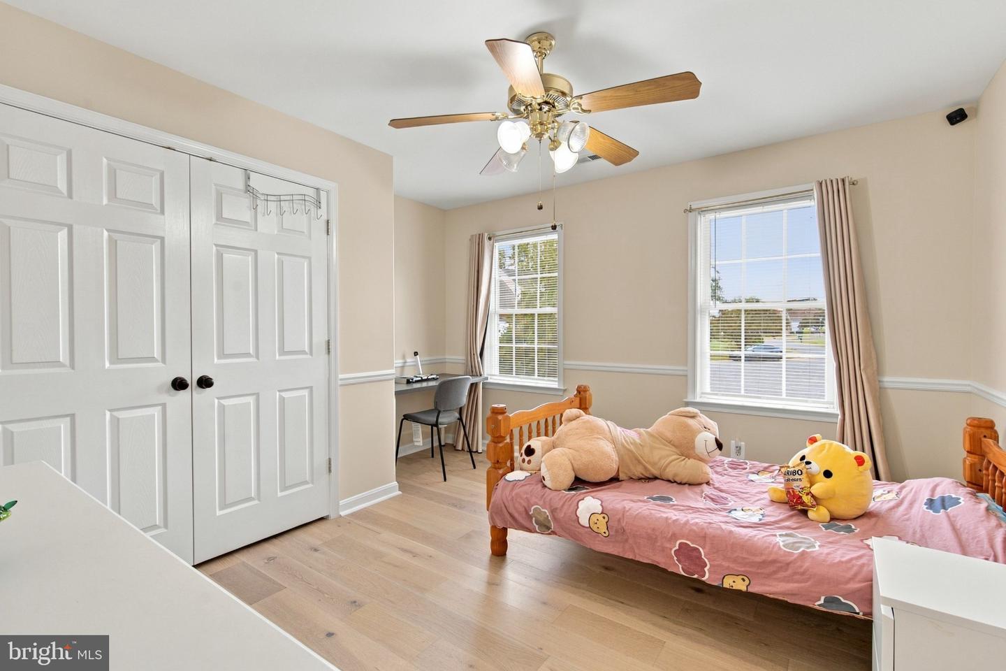24 Pebble Pl Property Photo 27