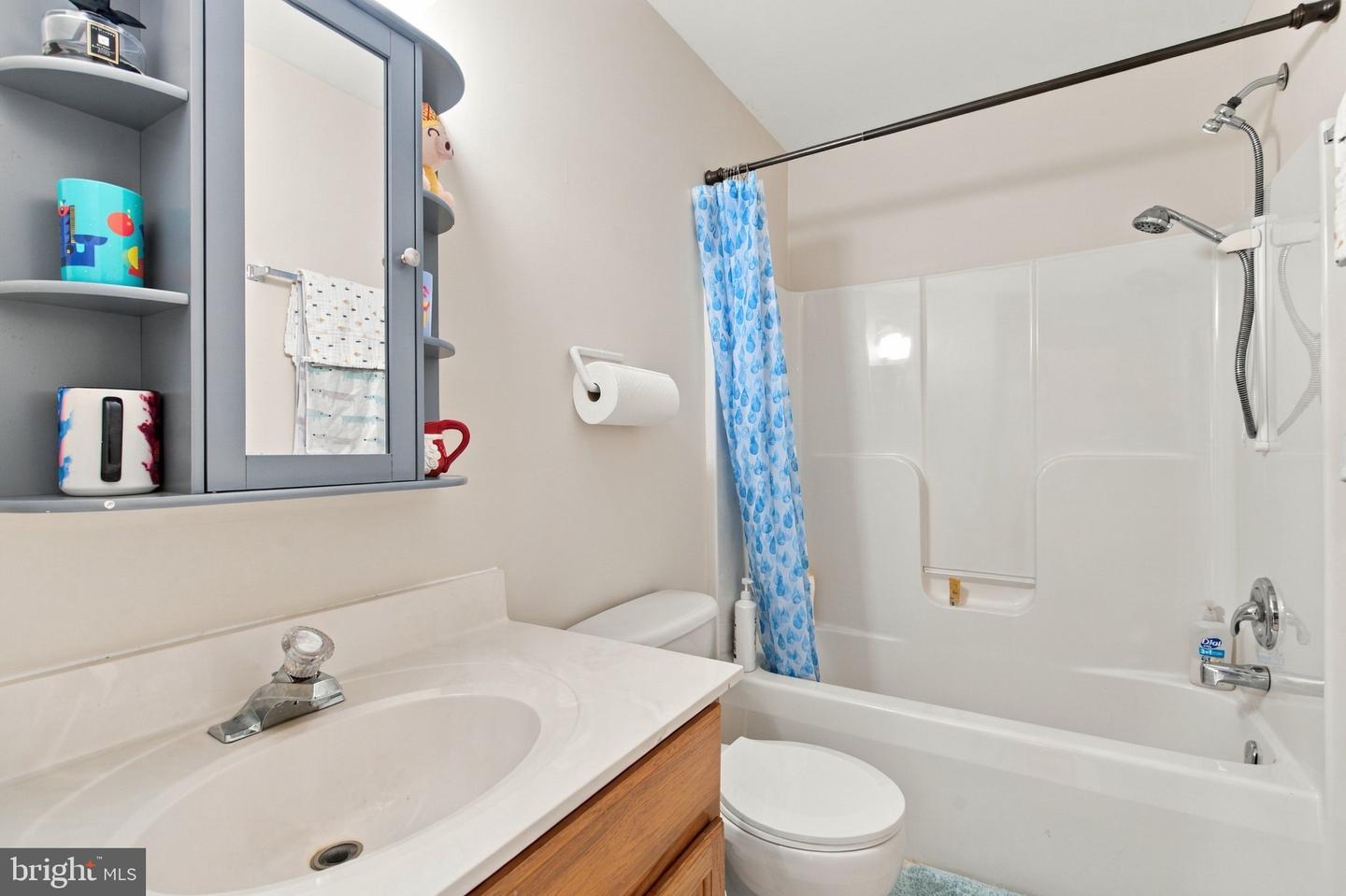 24 Pebble Pl Property Photo 34