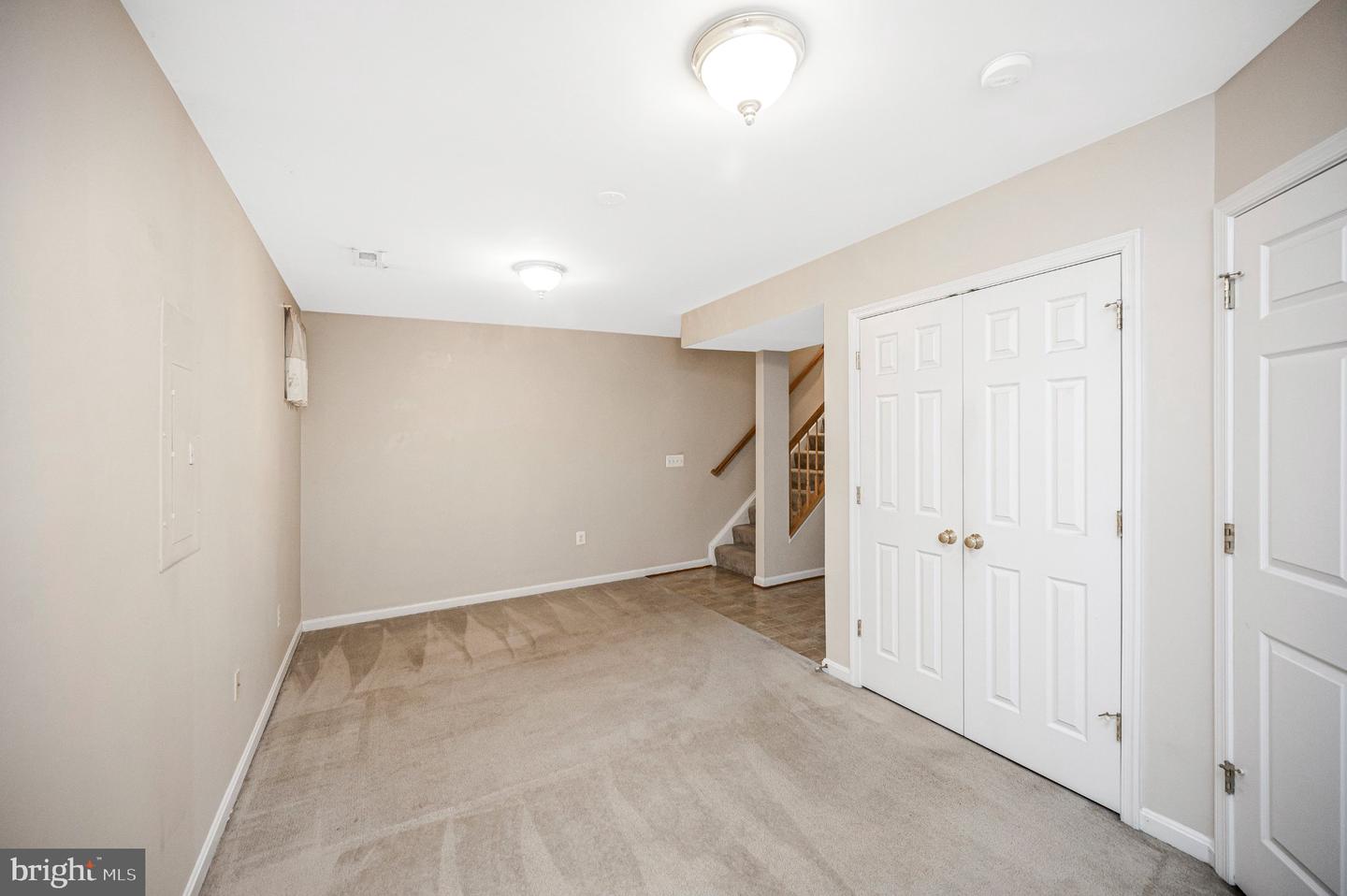 605 Galway Ln Property Photo 20