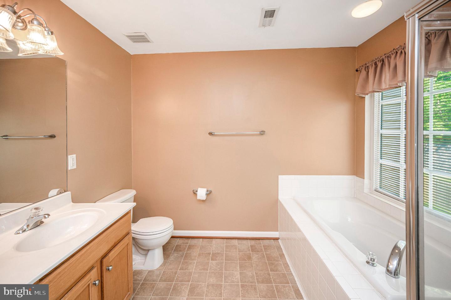 605 Galway Ln Property Photo 53