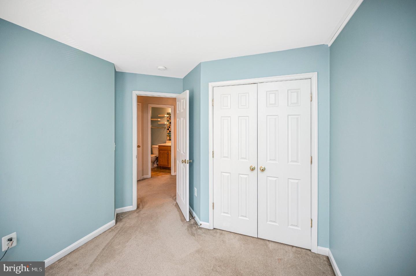 605 Galway Ln Property Photo 58