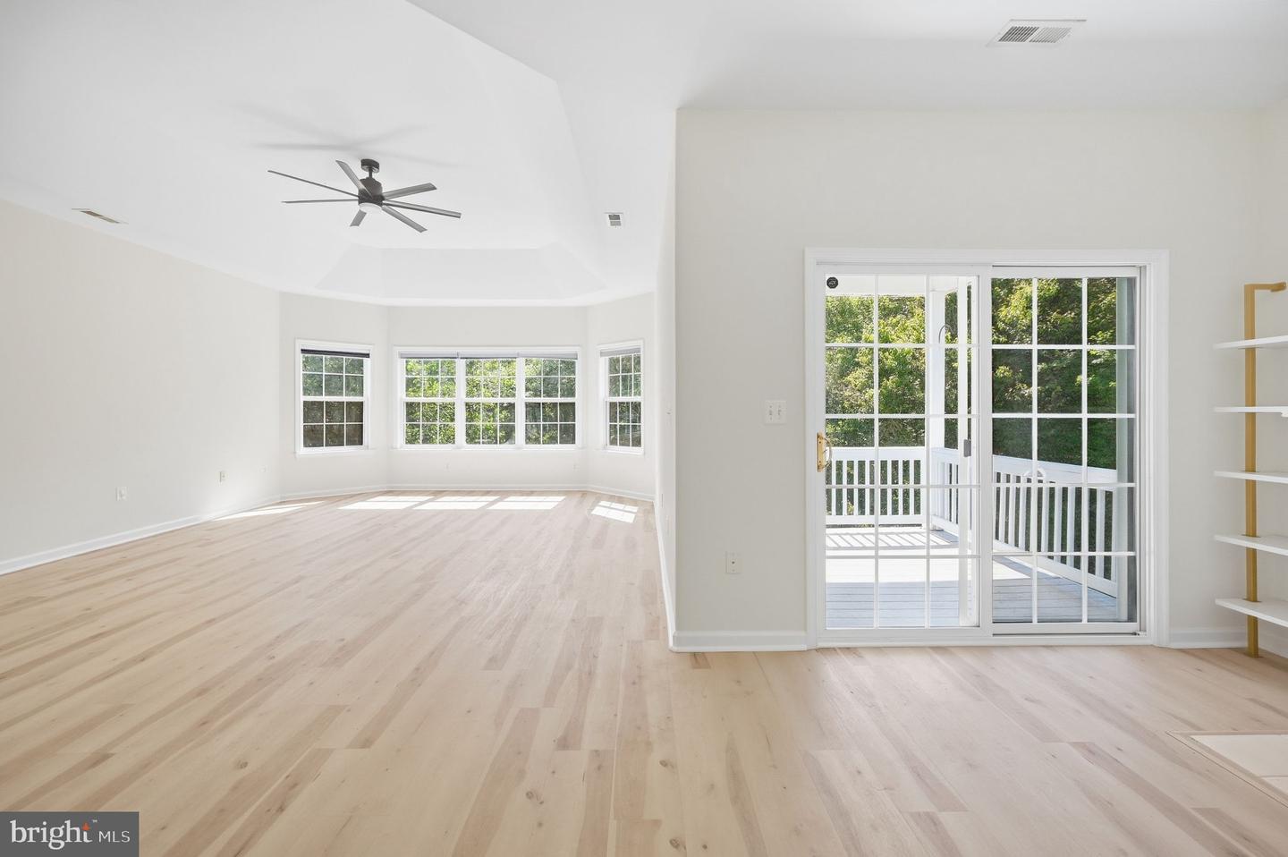 100 River Ridge Ln Property Photo 16