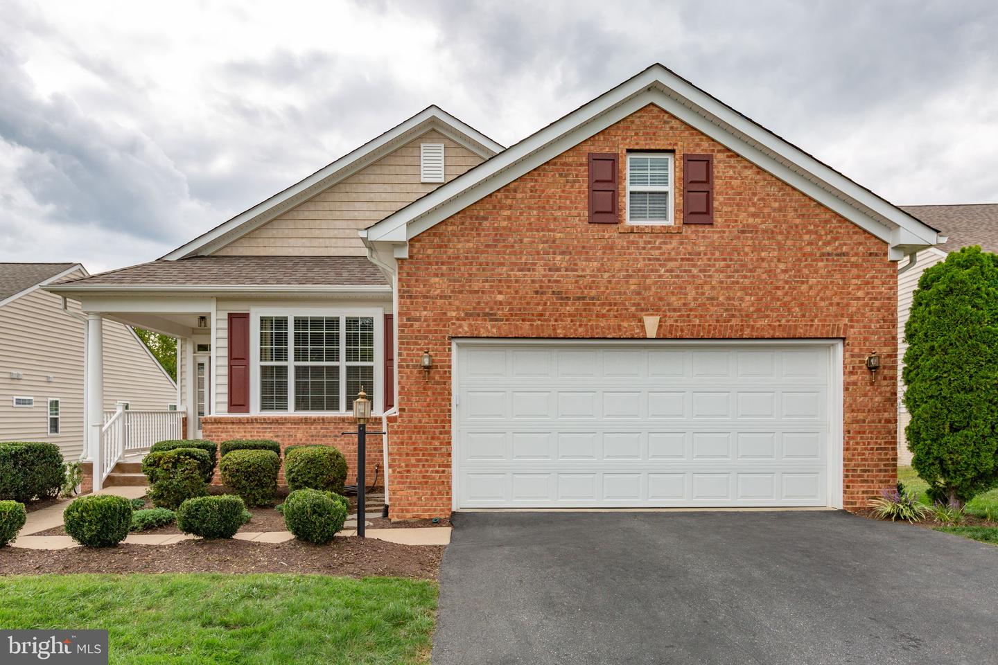 12 Wister Dr Property Photo 2