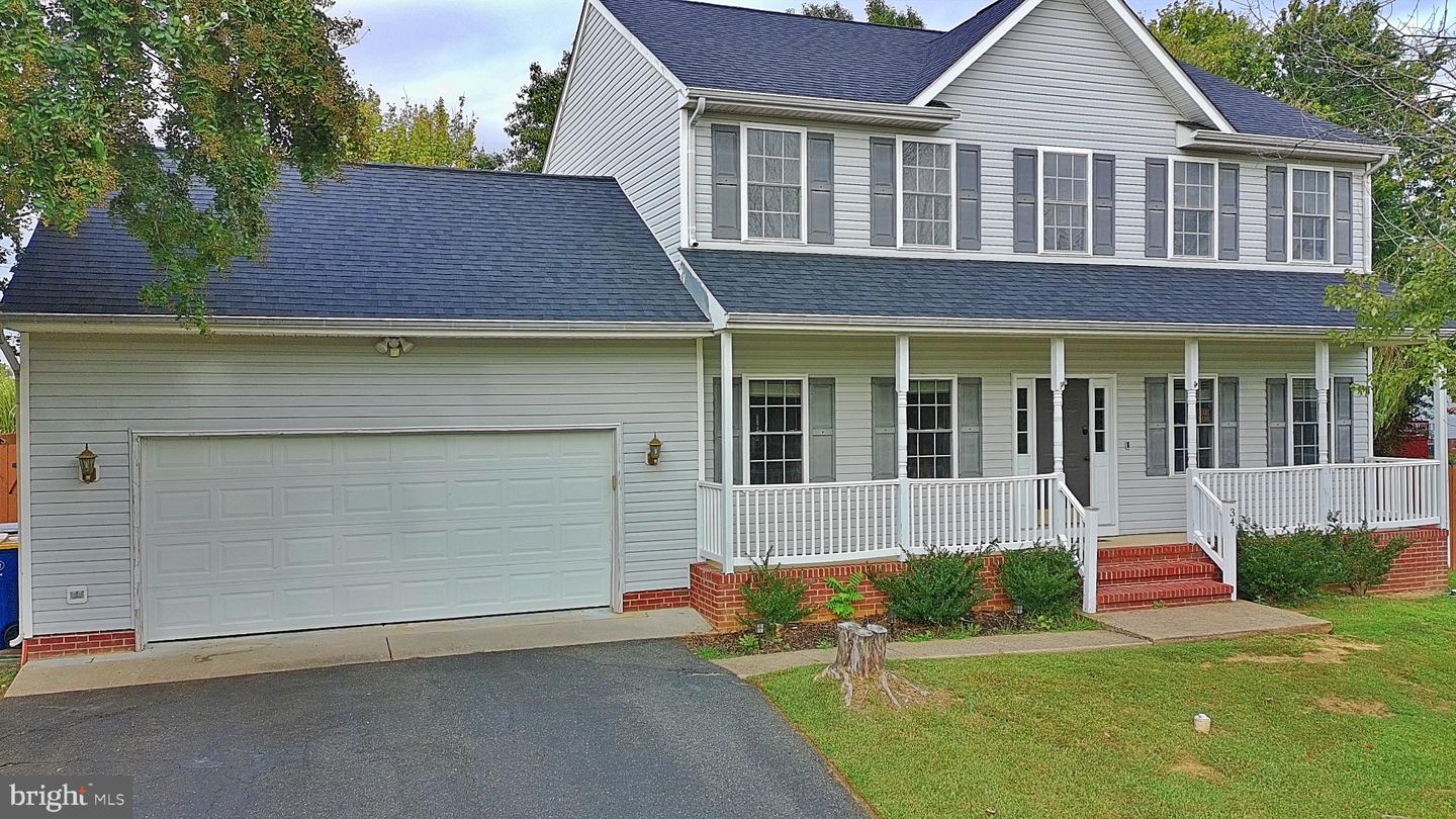 34 ASHCROFT DR Property Photo 1