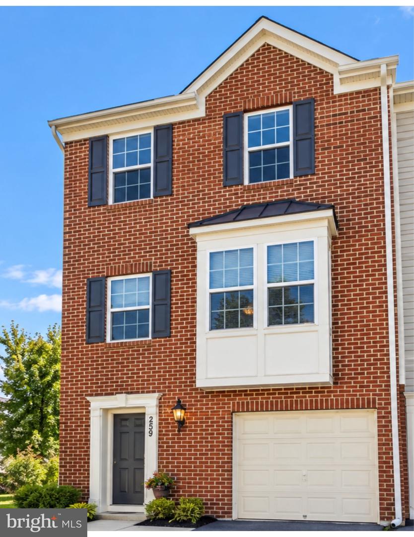255 Woodstream Blvd Property Photo 1