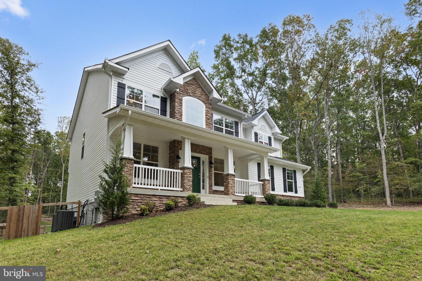 6 Helm Ct Property Photo 6