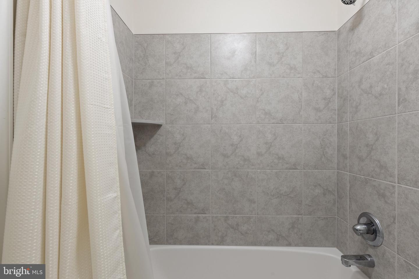 6 Helm Ct Property Photo 44