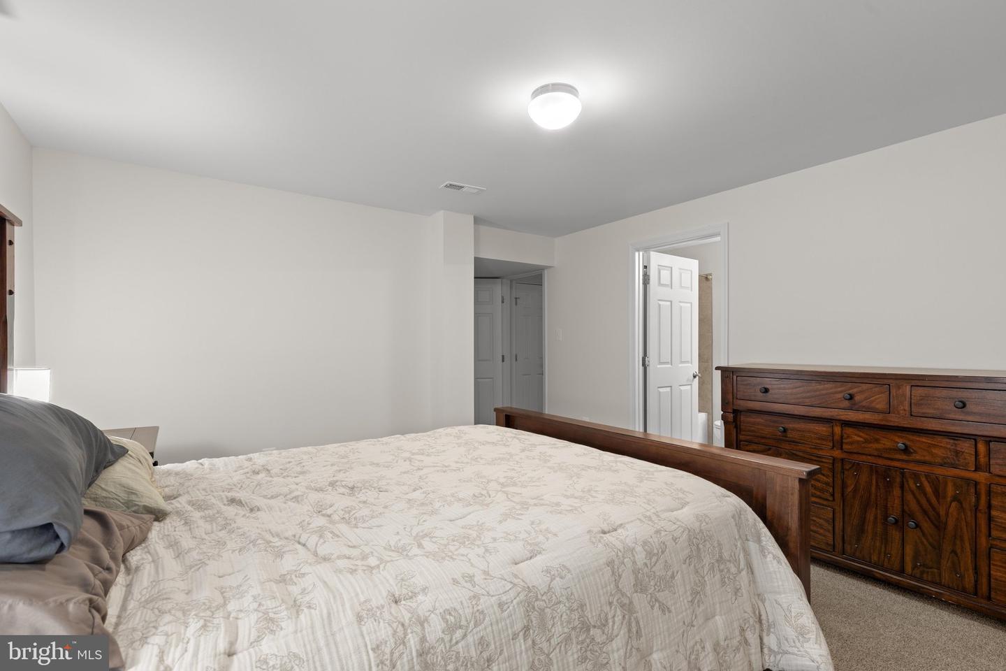6 Helm Ct Property Photo 51