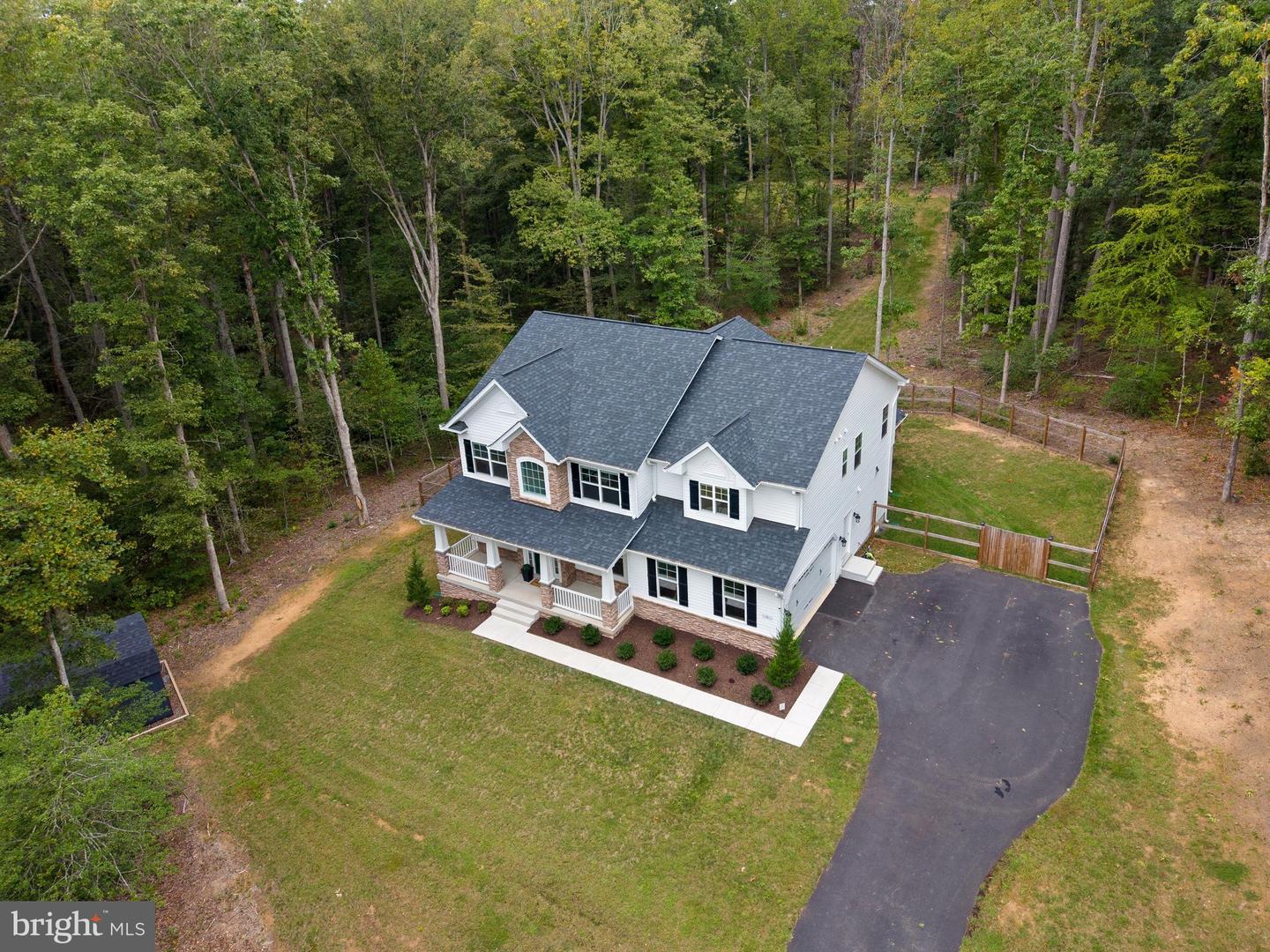 6 Helm Ct Property Photo 64