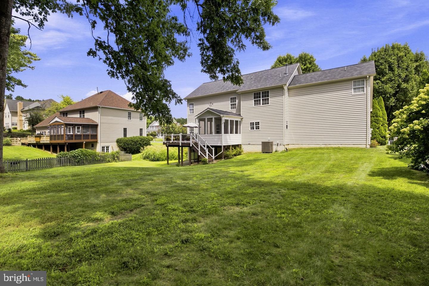 5 Lakewind Ln Property Photo 49