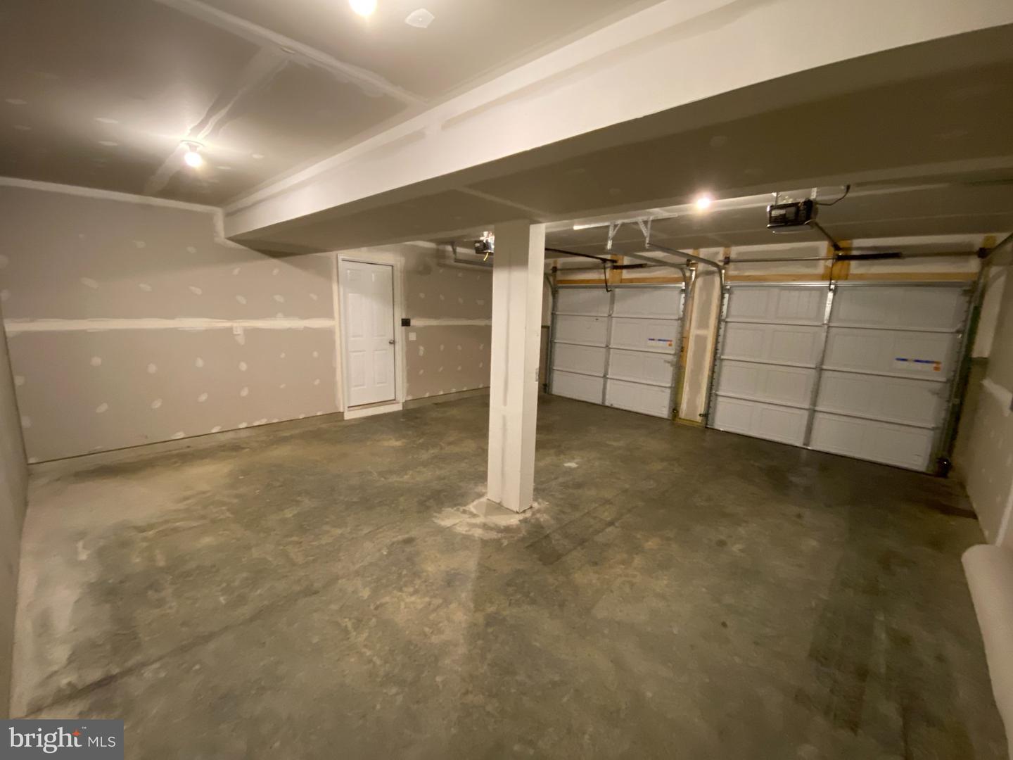 6 Howard Cir Property Photo 35