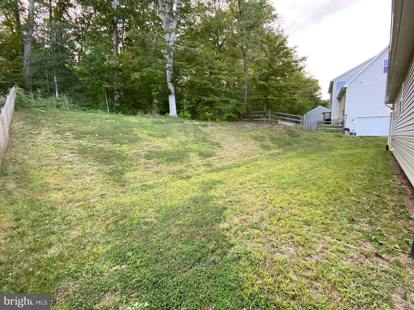 6 Howard Cir Property Photo 37