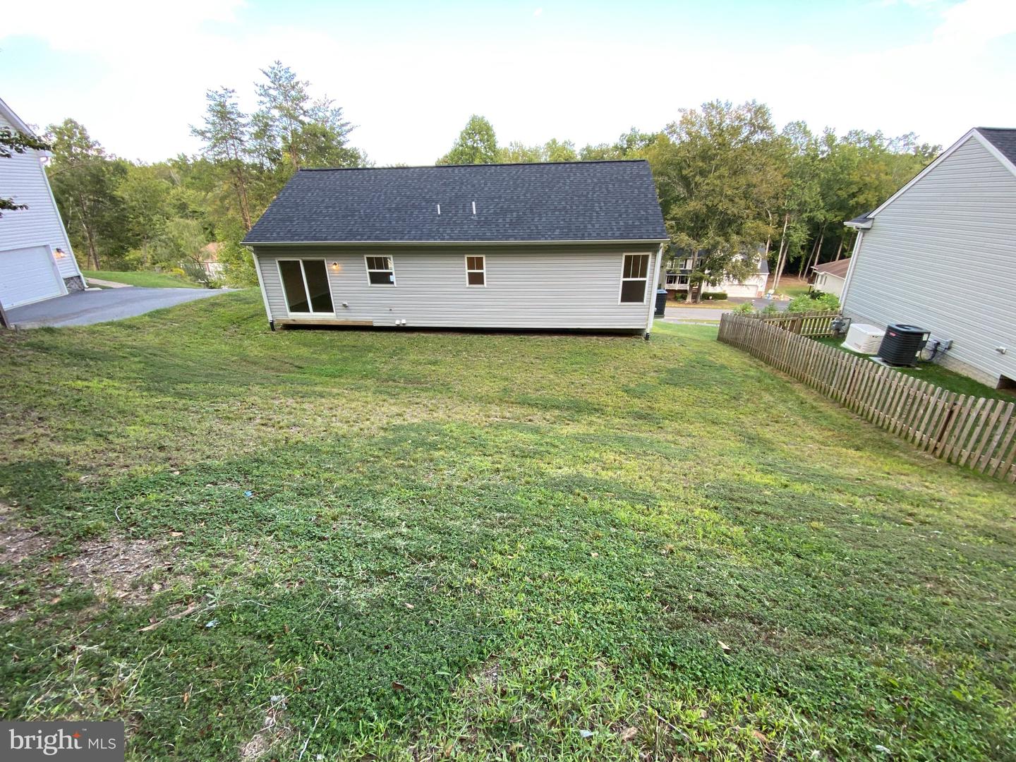 6 Howard Cir Property Photo 38