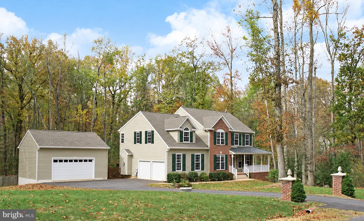 195 SEQUESTER DR Property Photo 1