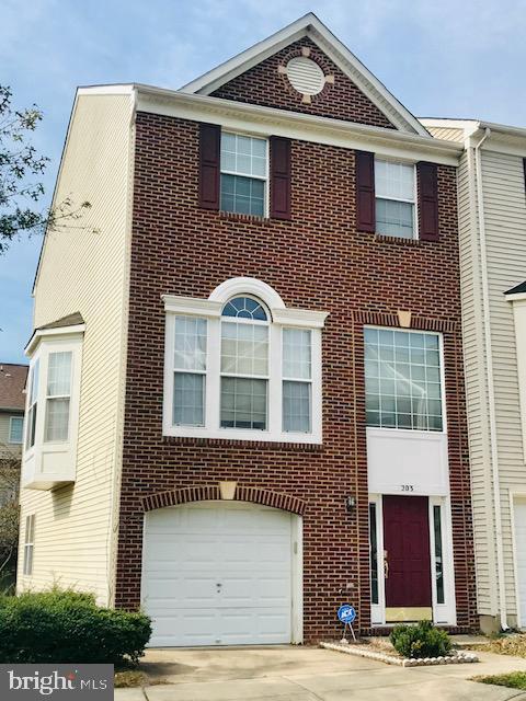 203 LANGLEY CT Property Photo 1