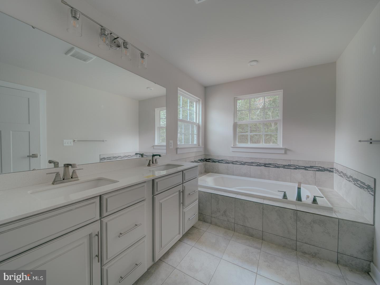 121 Mountain Path Ln Property Photo 43