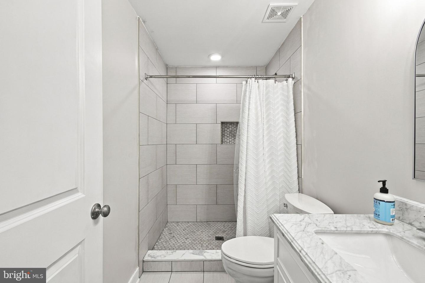528 Apricot St Property Photo 53