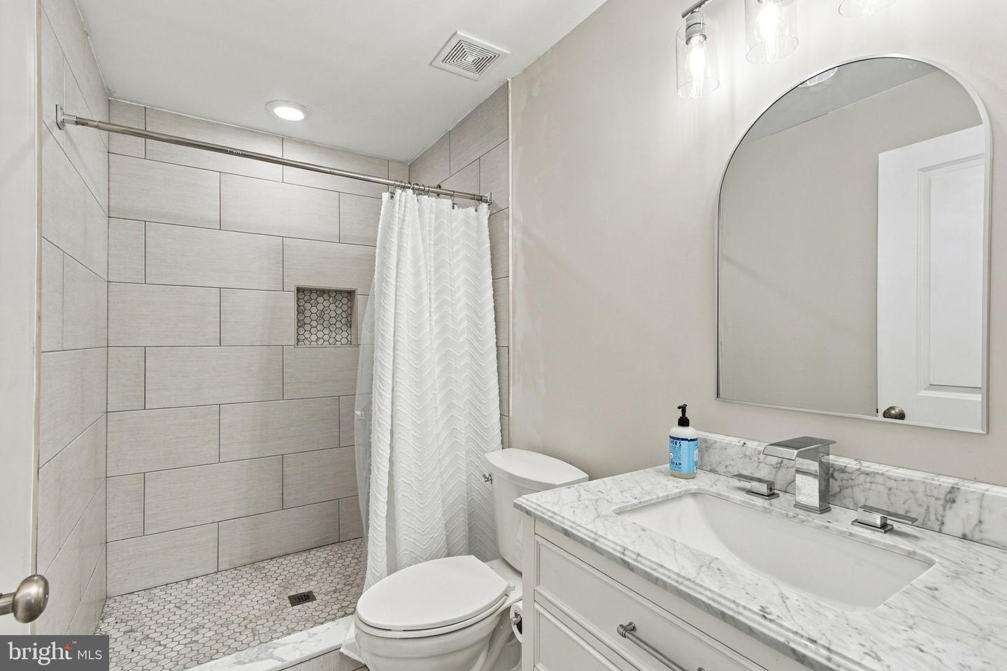 528 Apricot St Property Photo 54