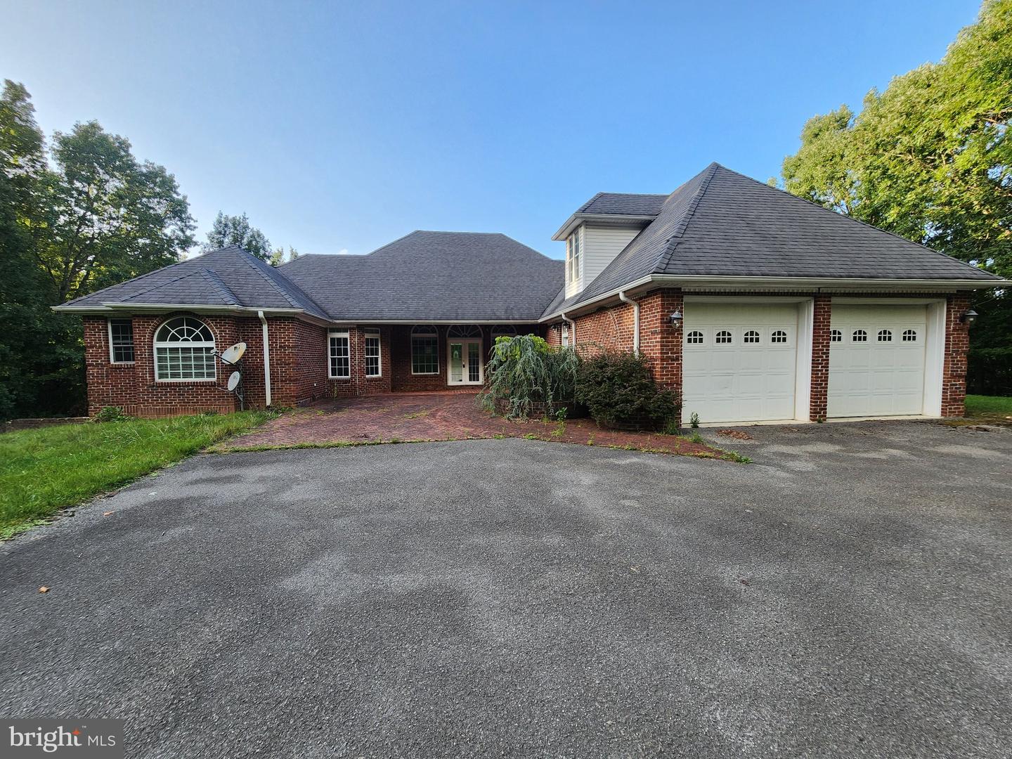 125 Meadowbrook Ln Property Photo 9